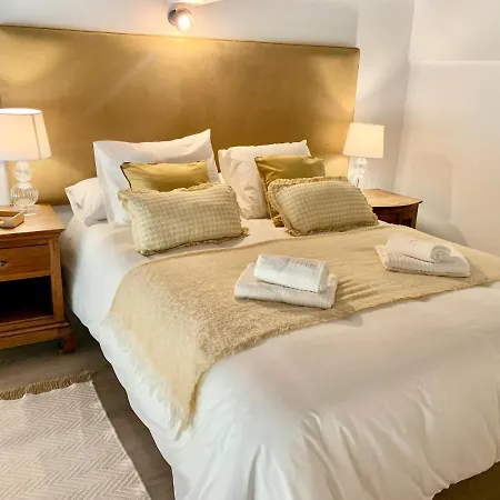 Homely Loft Especerias Daire *