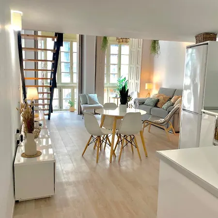 Homely Loft Especerias * مالقة