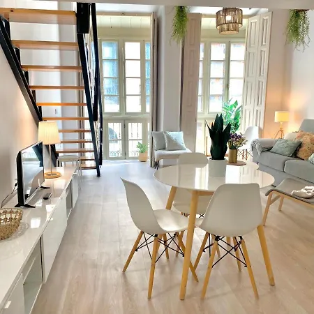 Homely Loft Especerias شقة مالقة