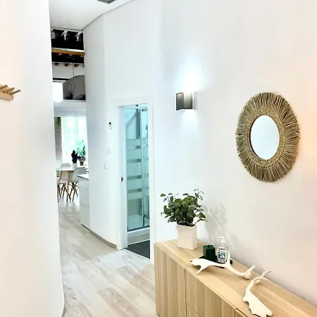 Homely Loft Especerias شقة